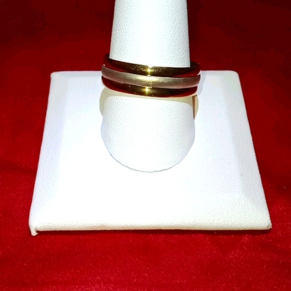 HP! NWT Gold Silver Stainless Steel 10.5 Ring!!